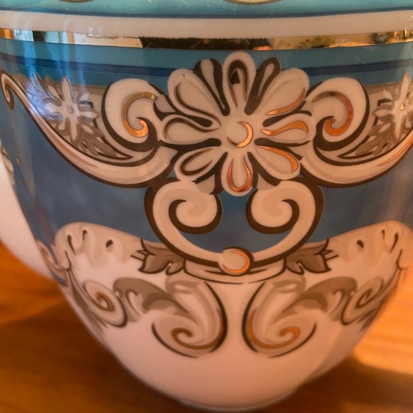 Beautiful Teapot - Display piece - Picture 4 of 9